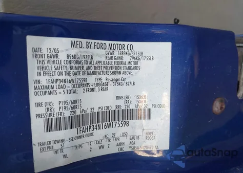 2006 Ford Focus Zx4 z USA, uszkodzony, nr VIN 1FAHP34N16W175598